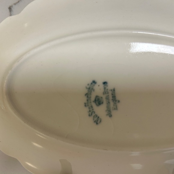 Vintage Old Staffordshire -Johnson Brothers England Oval 8” China Serving Dish - Picture 4 of 6